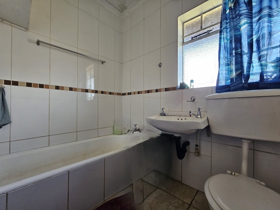 3 Bedroom Property for Sale in Vaalpark Free State